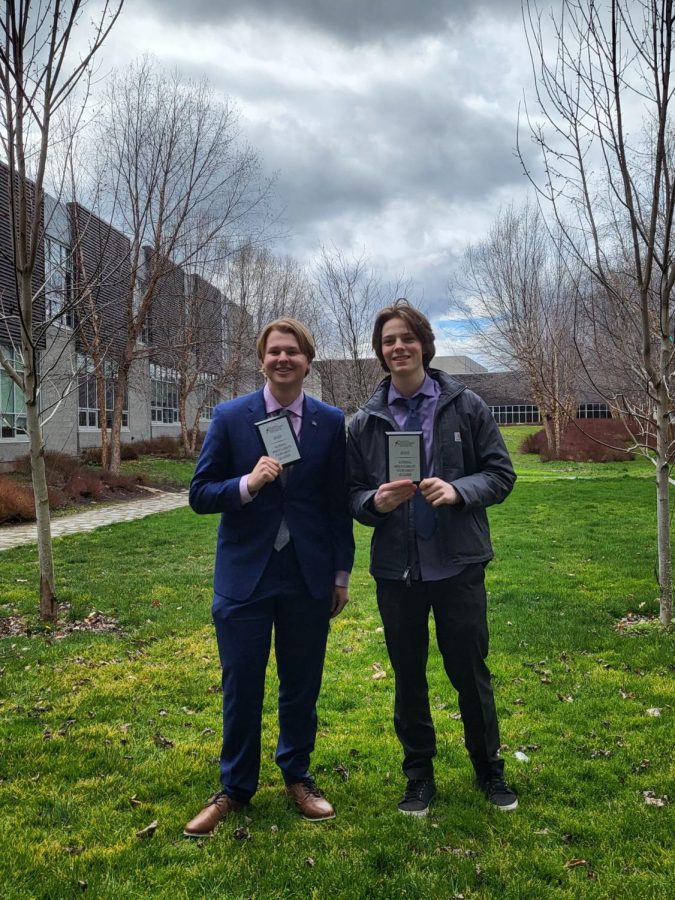 Students McGovern and Skidmore Debate Their Way to Nationals