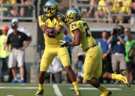 PHOTOS: Oregon Is Wearing Ridiculously Bright All-Yellow Uniforms